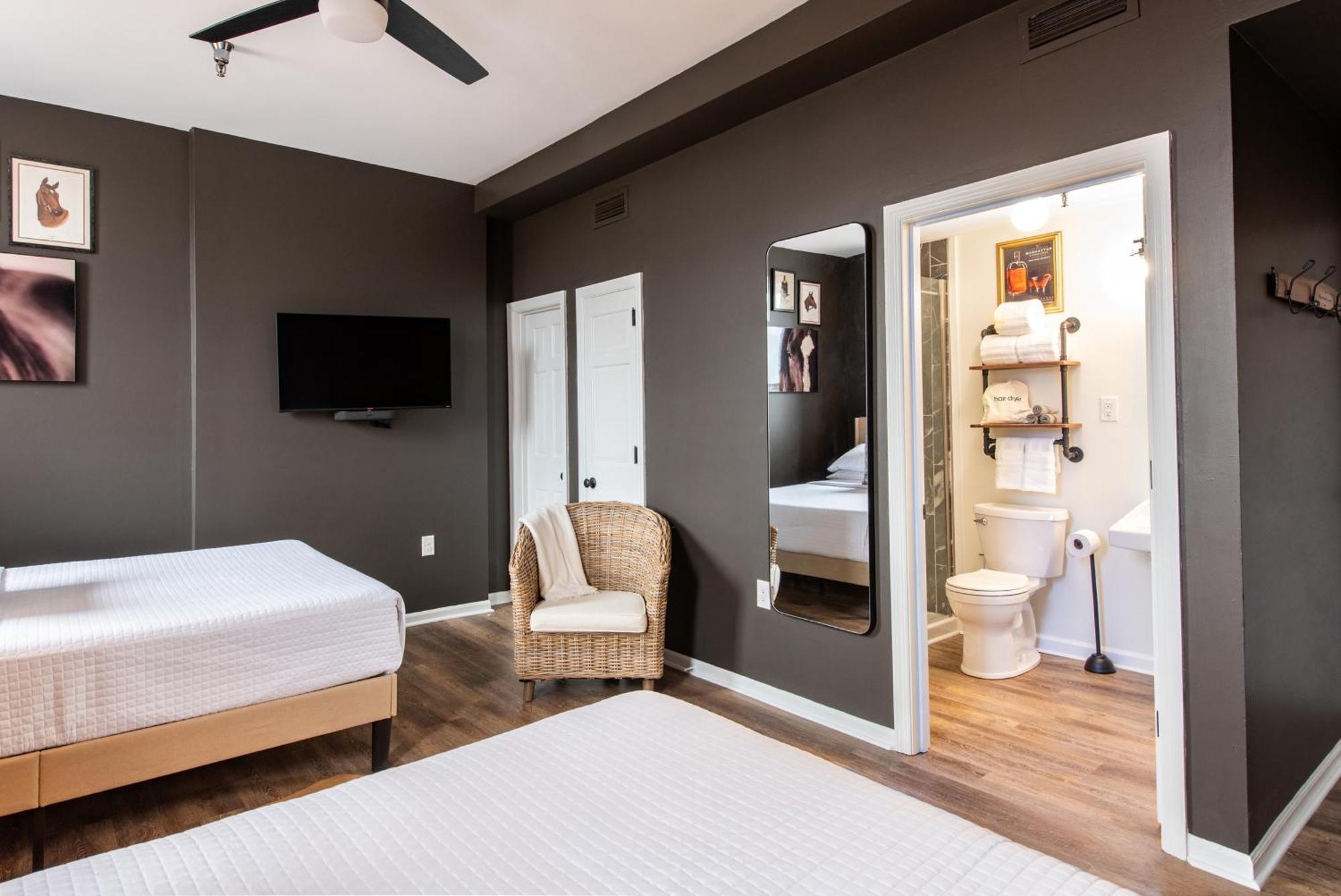 The Woodford Hotel 5*